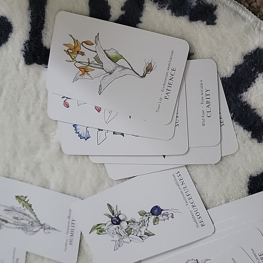 Hedgewitch Botanical Oracle - Picture 7 of 10